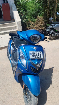 Blue Yamaha Fascino