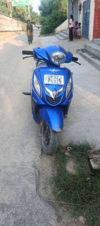 Blue Yamaha Fascino