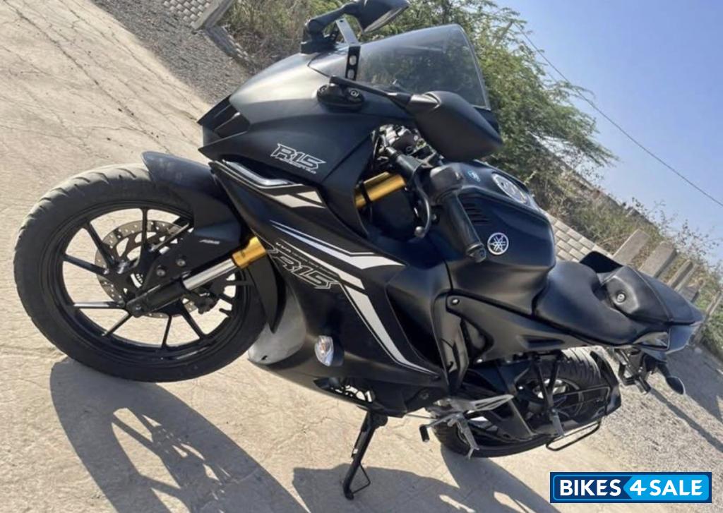 Matte Black Yamaha R15 V4 Matte Black Yamaha R15 V4