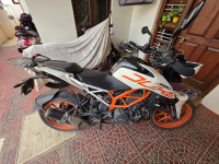 White KTM Duke 390