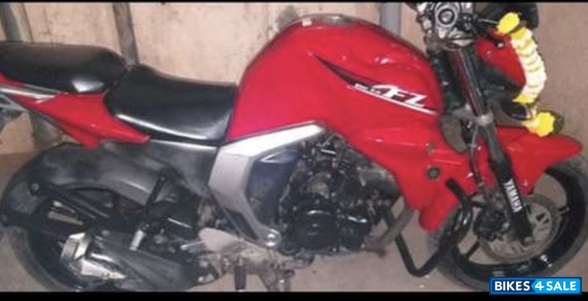 Red Yamaha FZ16 Red Yamaha FZ16