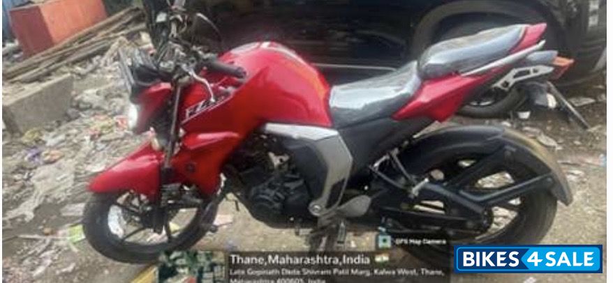 Red Yamaha FZ16 Red Yamaha FZ16
