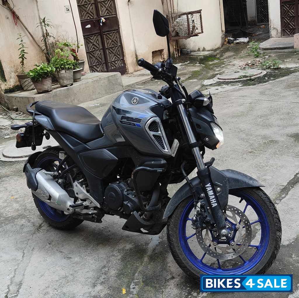 Grey Blue Yamaha FZ-S FI V3