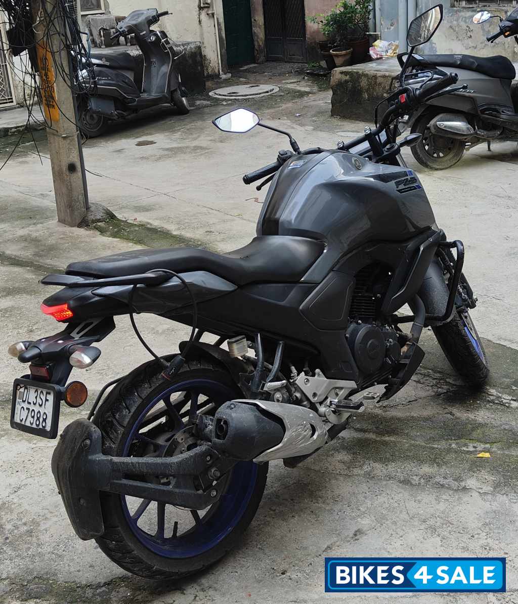Grey Blue Yamaha FZ-S FI V3