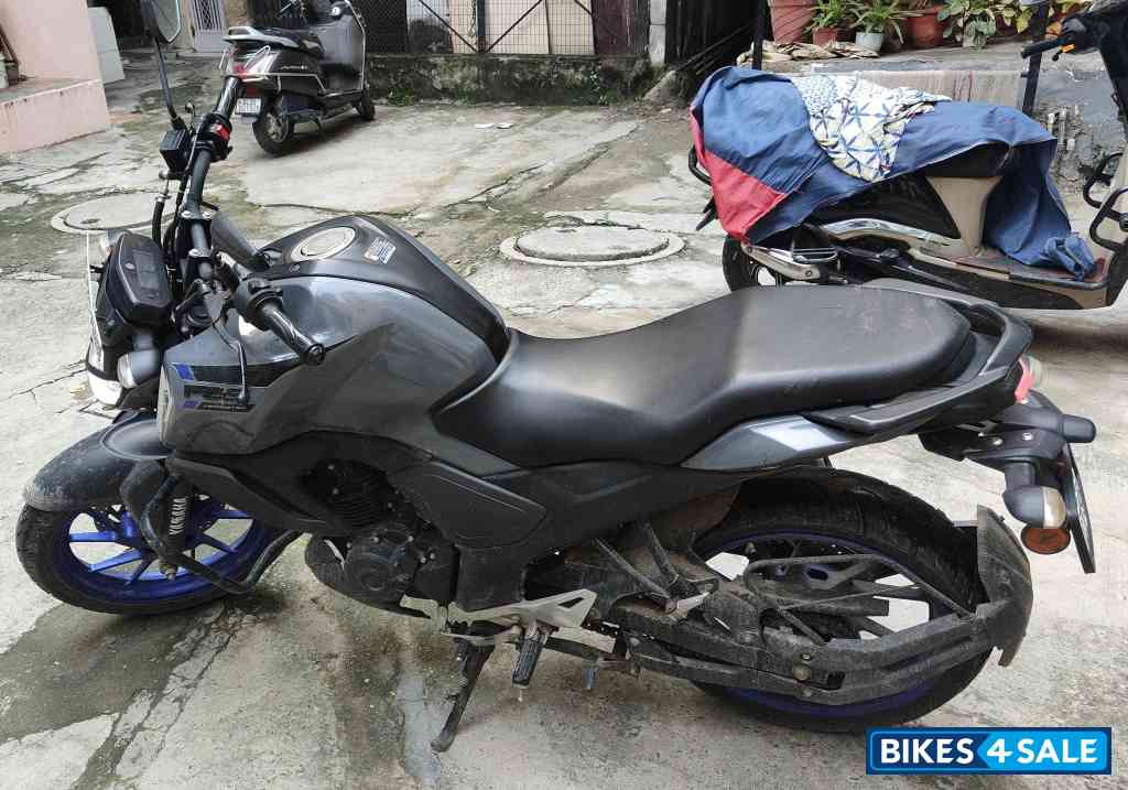 Grey Blue Yamaha FZ-S FI V3