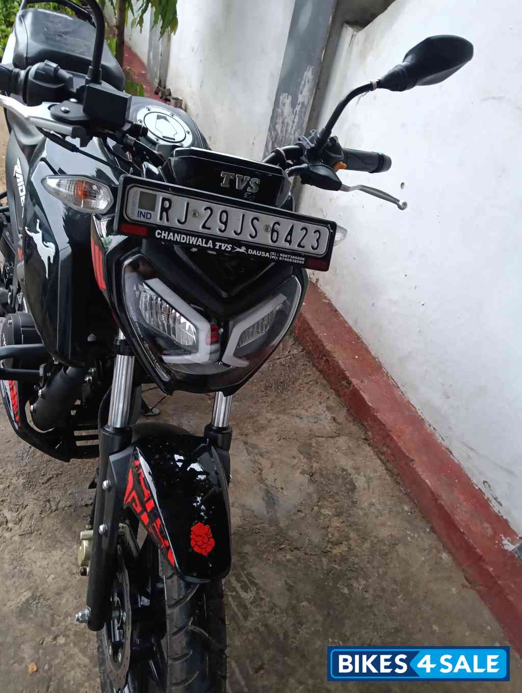 TVS Raider Deadpool Edition TVS Raider Deadpool Edition
