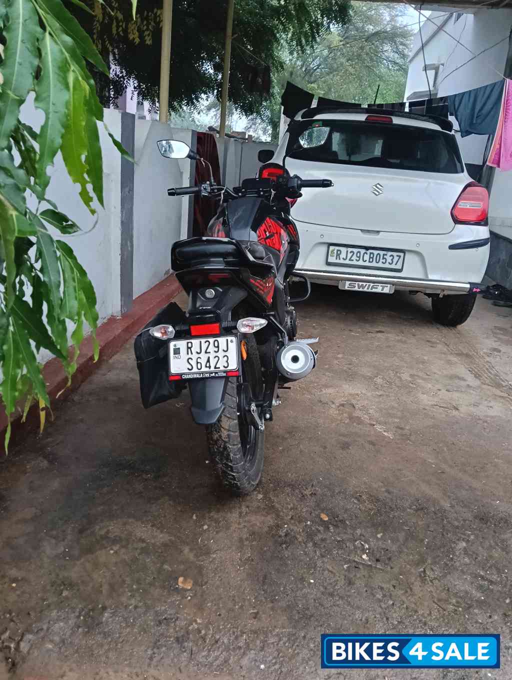 TVS Raider Deadpool Edition TVS Raider Deadpool Edition