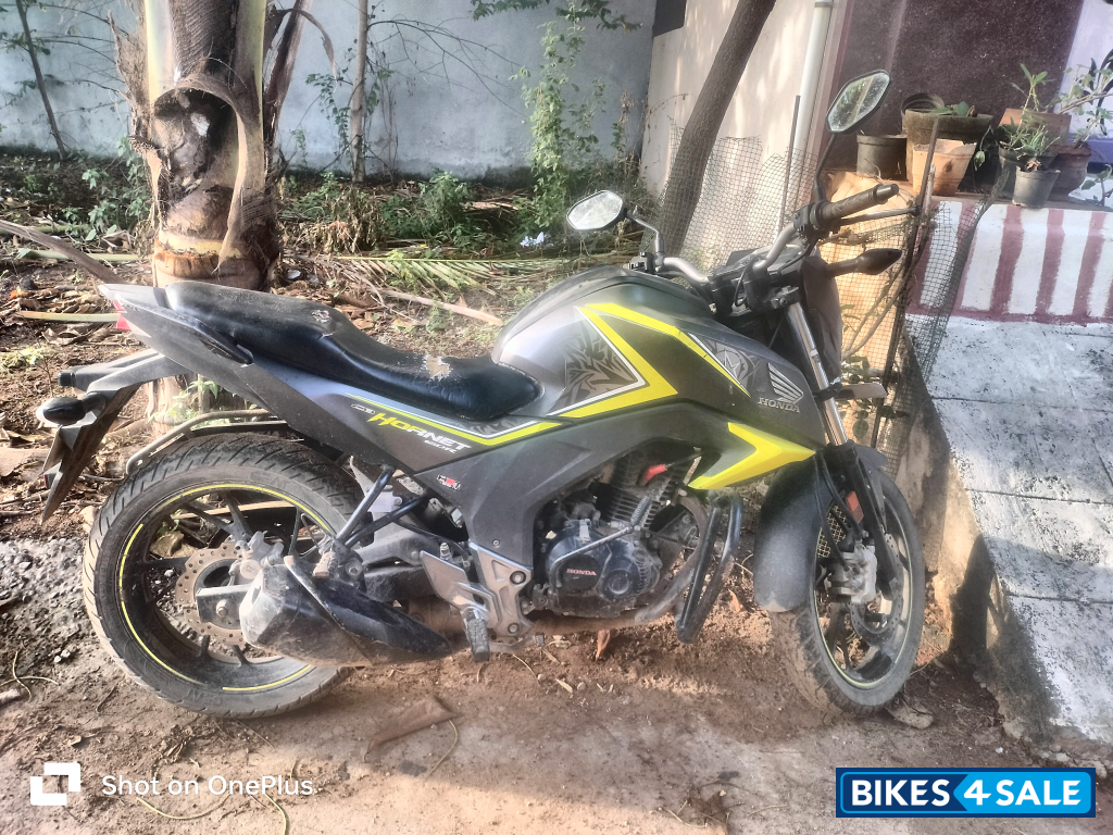 Honda CB Hornet 160R