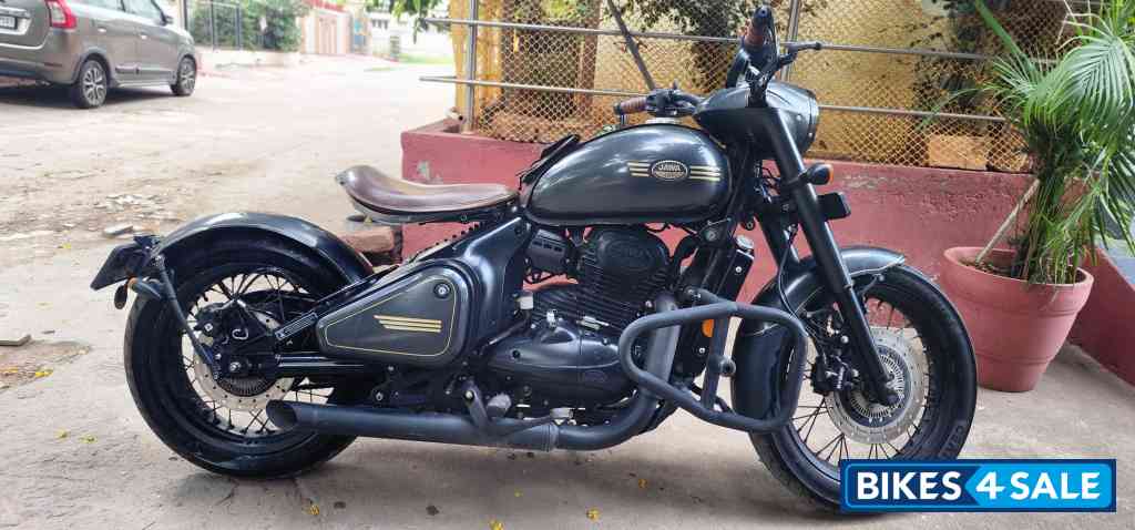 Charcole Grey Jawa Perak BS6