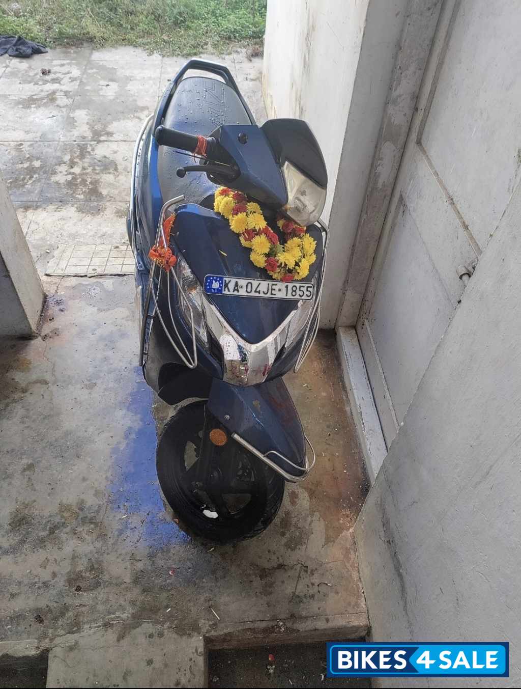 Blue Honda Activa 125