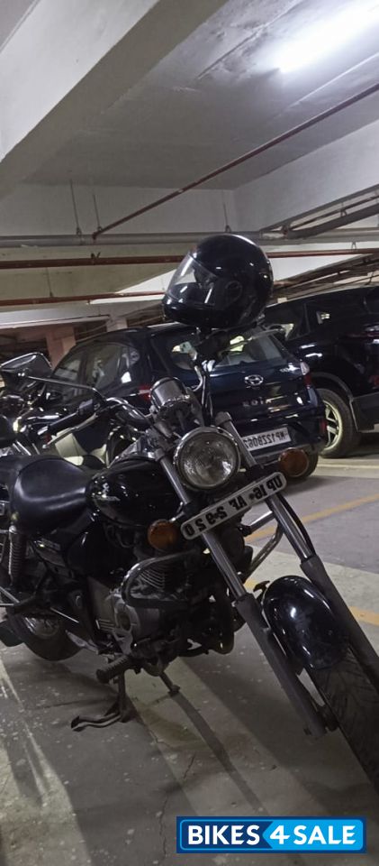 Bajaj Avenger 220 DTS-i Bajaj Avenger 220 DTS-i
