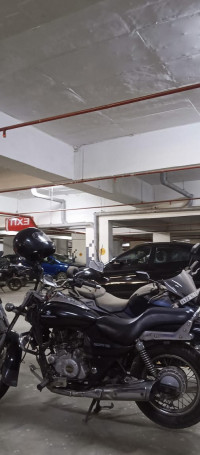 Bajaj Avenger 220 DTS-i