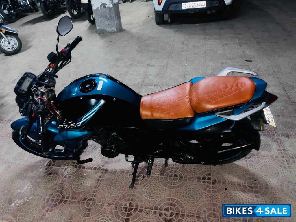 Yamaha FZ FI V2