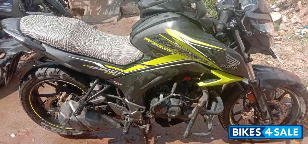 Honda CB Hornet 160R