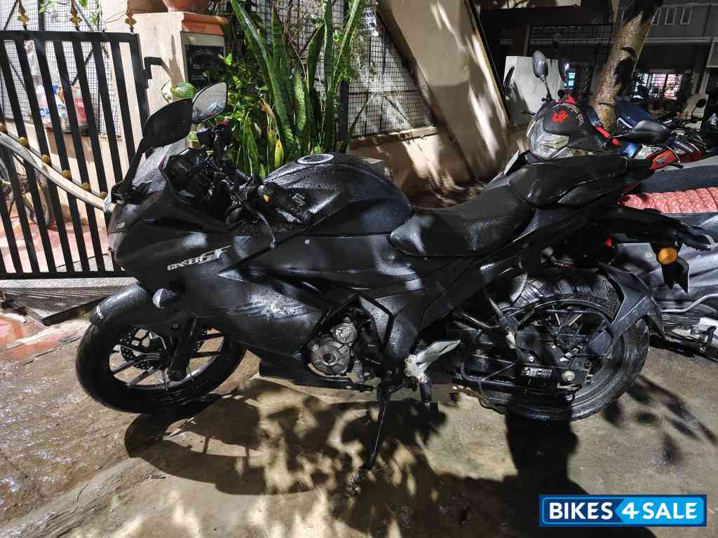 Suzuki Gixxer SF 250