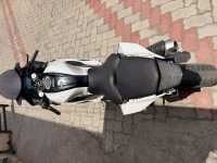 Yamaha R15 V4