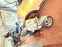Vespa VX 125
