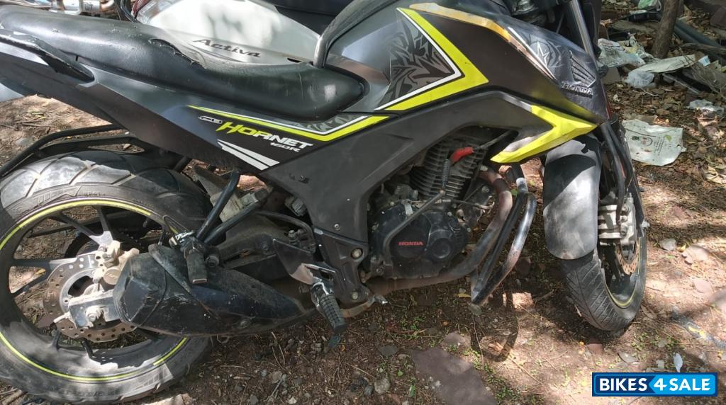 Honda CB Hornet 160R
