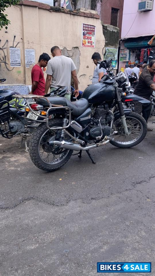 Black Royal Enfield Thunderbird 500 Black Royal Enfield Thunderbird 500
