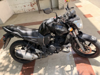 Black Yamaha FZ16
