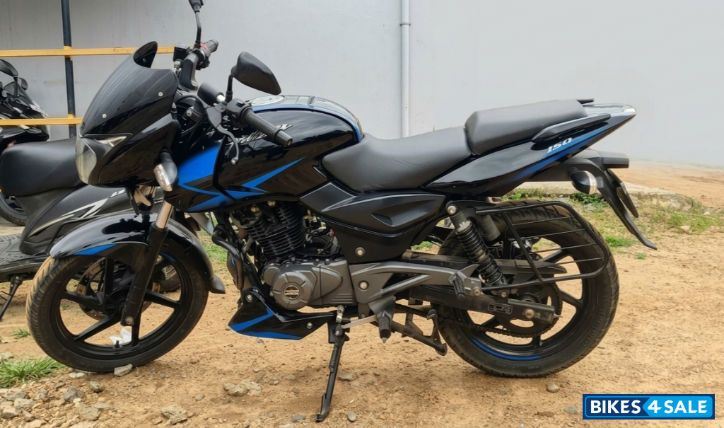 Bajaj Pulsar 150 Twin Disc