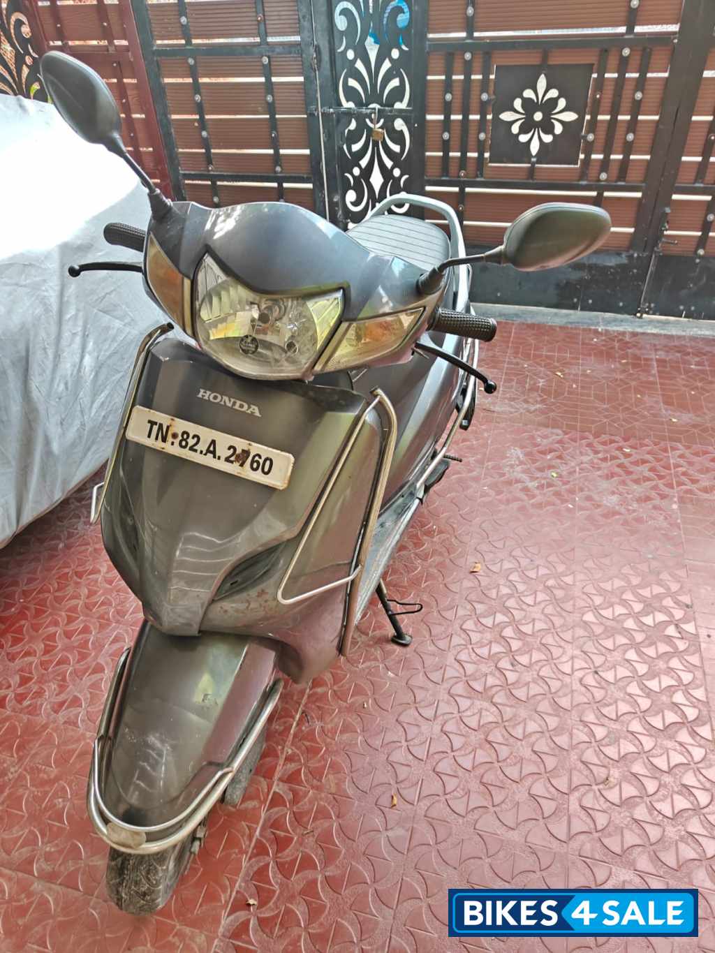 Grey Honda Activa
