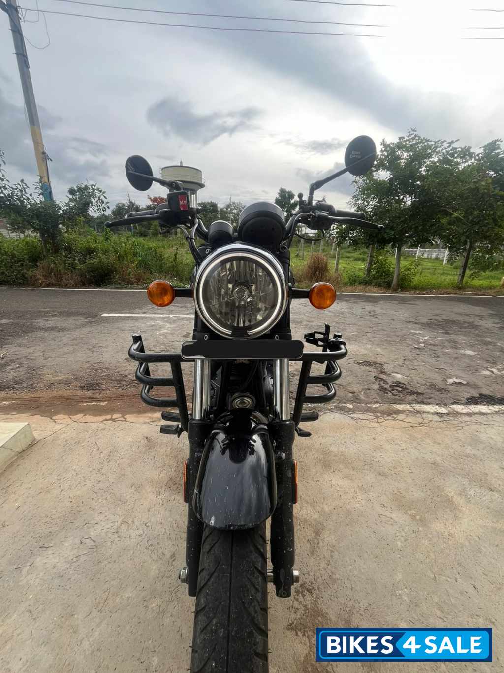 Royal Enfield Meteor 350 Fireball Royal Enfield Meteor 350 Fireball