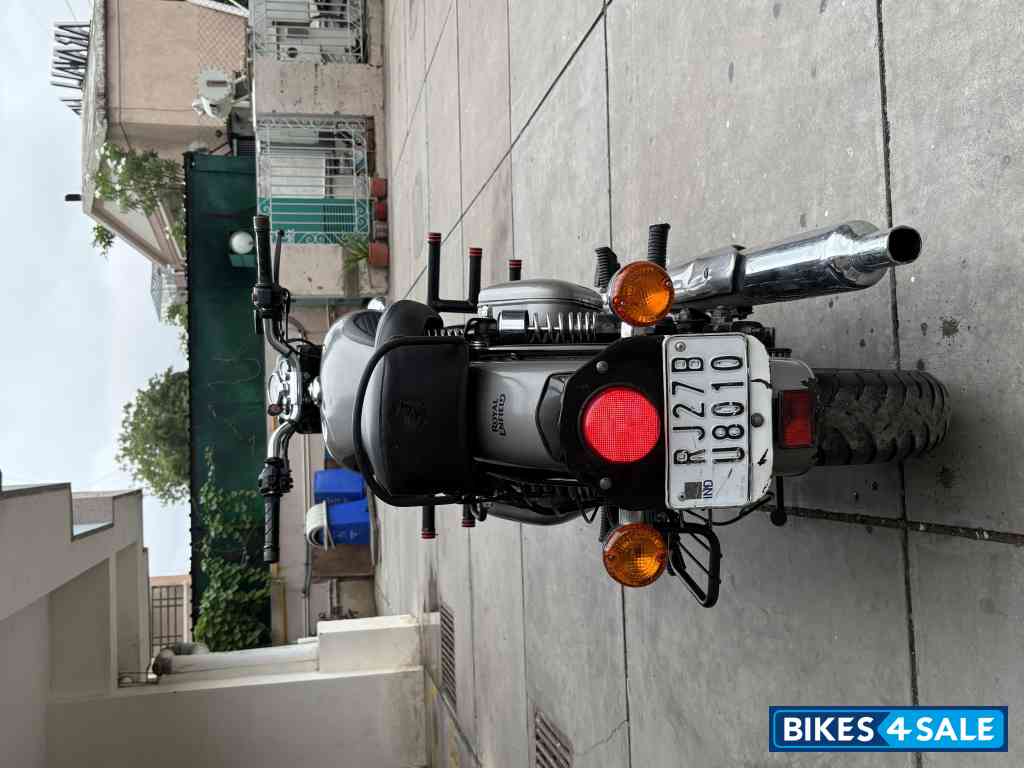 Royal Enfield Classic Gunmetal Grey Royal Enfield Classic Gunmetal Grey