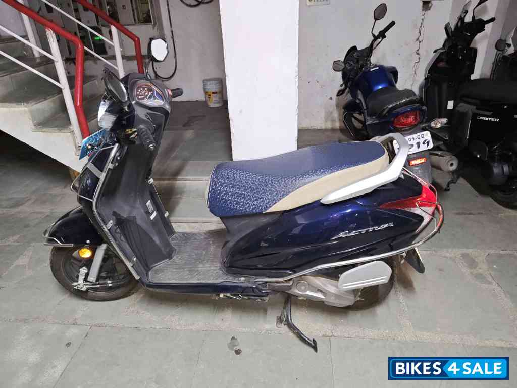 Pearl Siren Blue-a Honda Activa 6G H-smart
