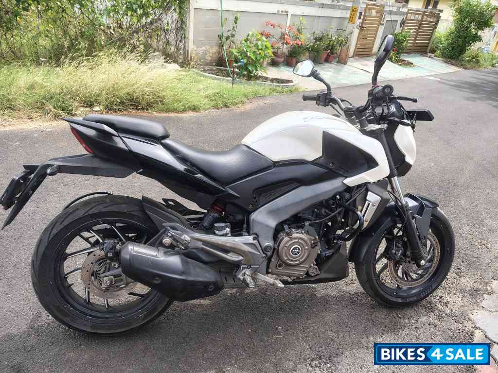 Bajaj Dominar 400