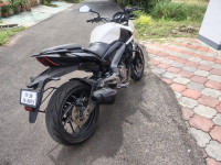 Bajaj Dominar 400