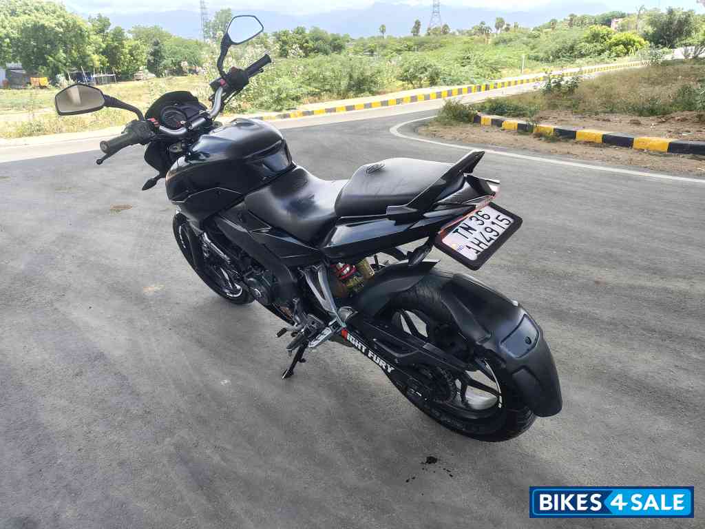 Bajaj Pulsar 200 NS Bajaj Pulsar 200 NS