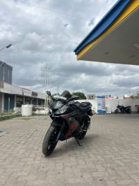 Yamaha YZF R15 V3