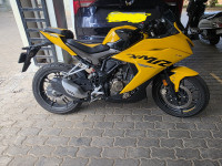 Yellow Hero Karizma XMR