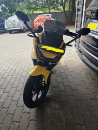 Yellow Hero Karizma XMR