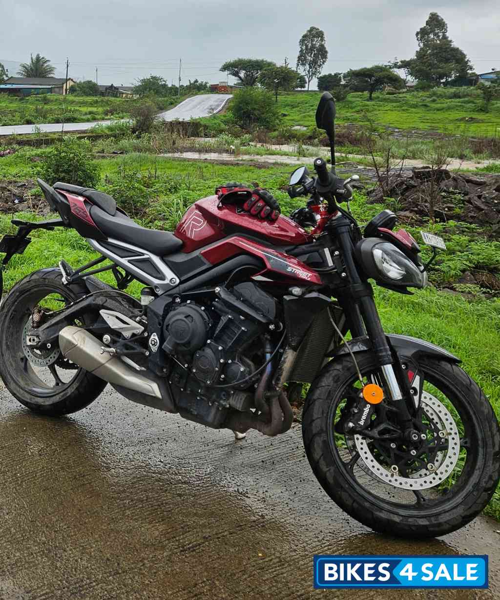 Triumph Street Triple R