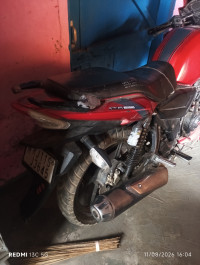 Red TVS Apache RTR 160