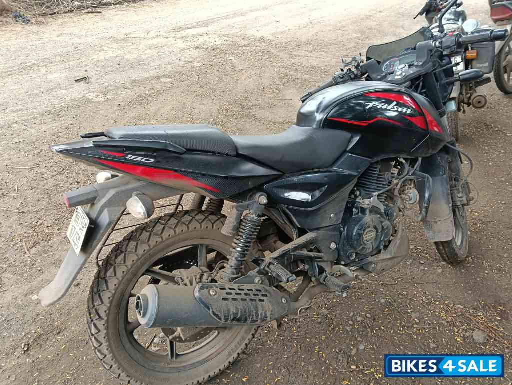 Bajaj Pulsar 150 Twin Disc BS6 Bajaj Pulsar 150 Twin Disc BS6