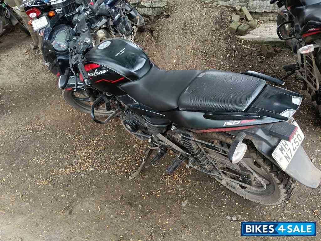 Bajaj Pulsar 150 Twin Disc BS6 Bajaj Pulsar 150 Twin Disc BS6