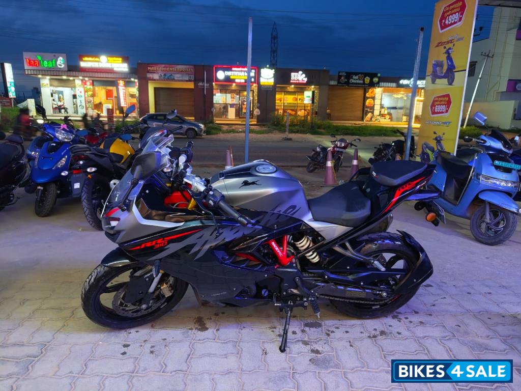 TVS Apache RR 310 TVS Apache RR 310