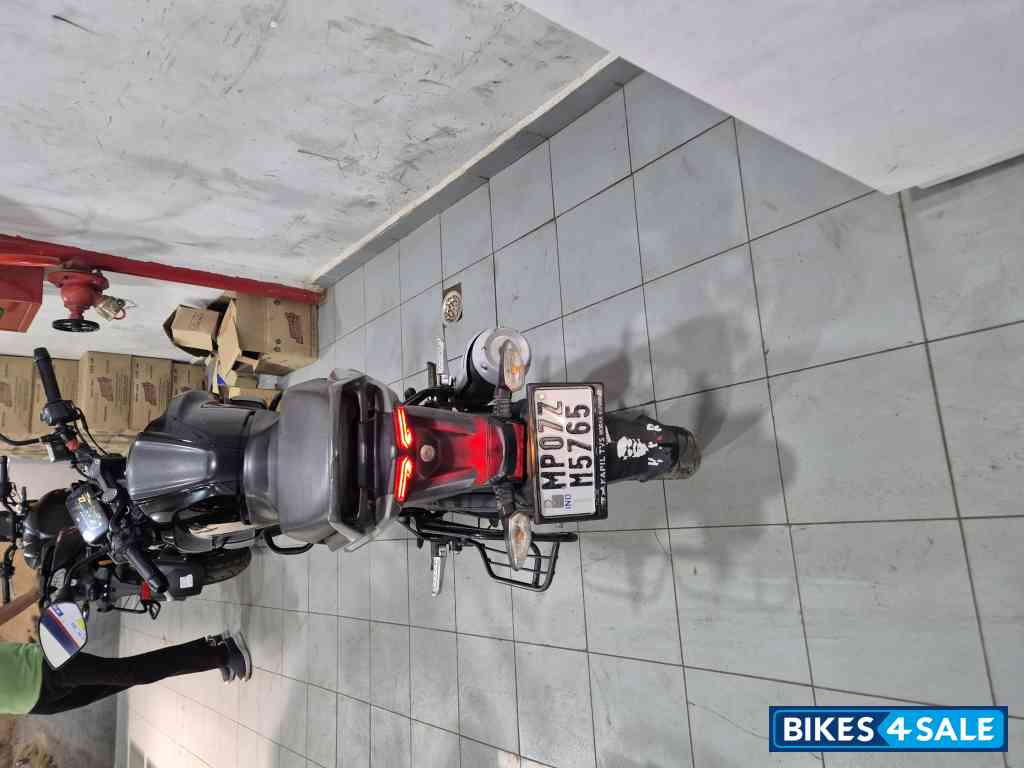 TVS Raider Single Seat TVS Raider Single Seat