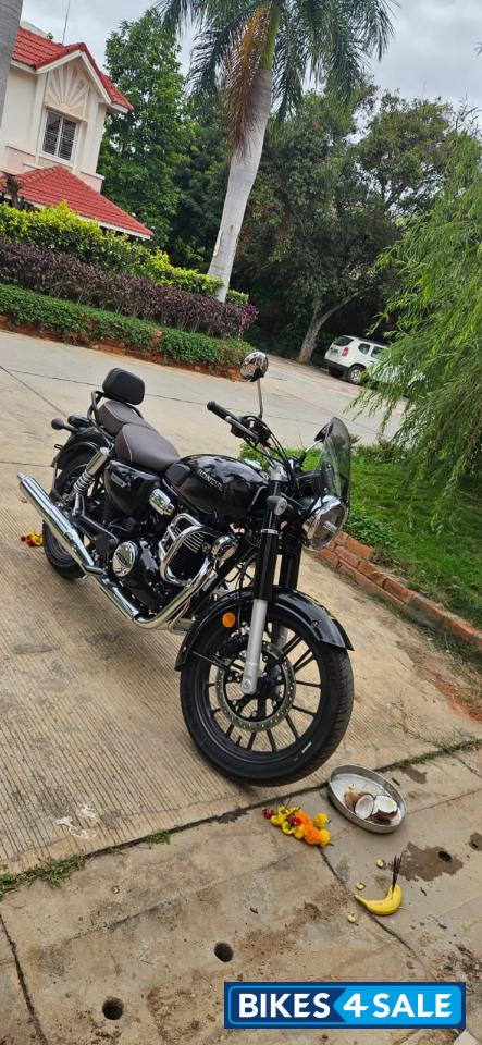 Honda CB350 DLX Pro
