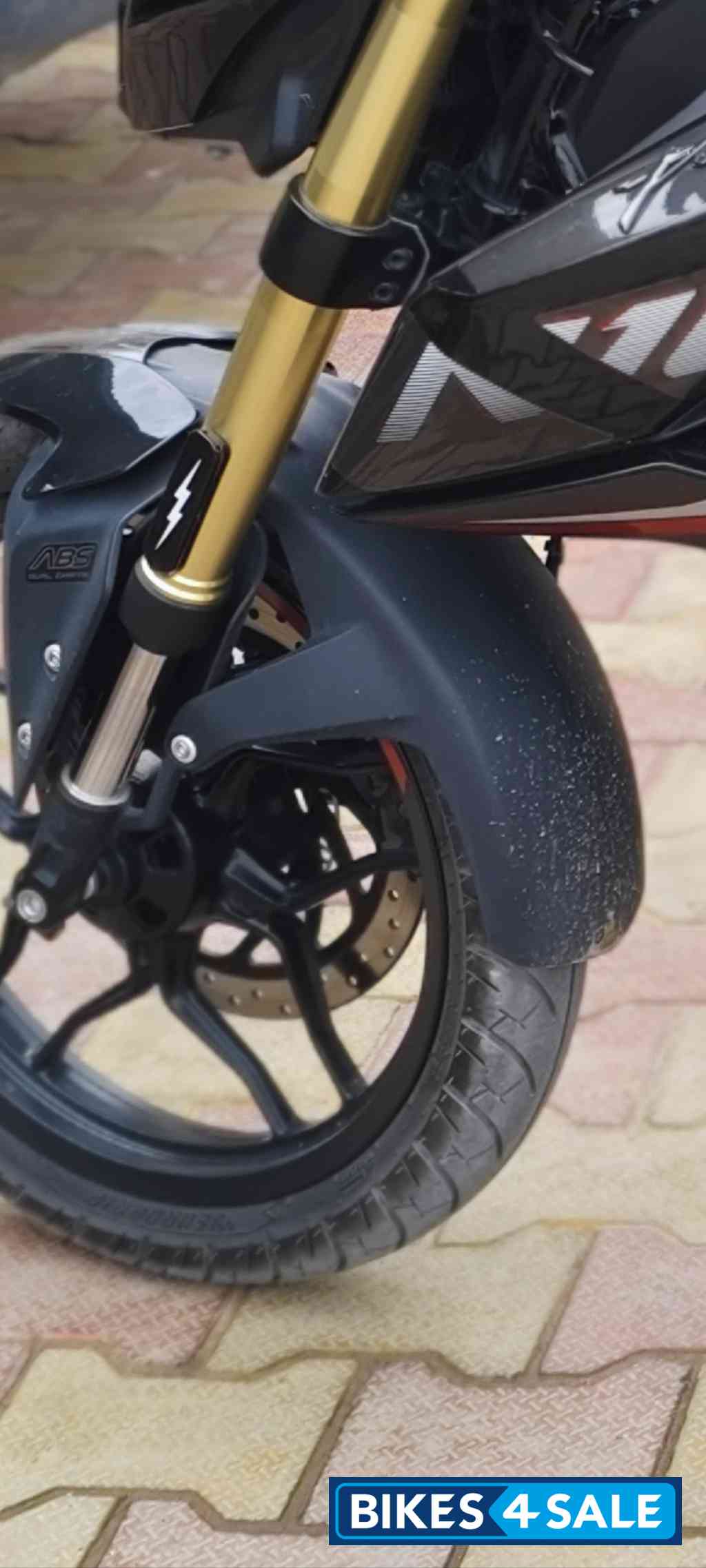 Black Bajaj Pulsar N160 Dual Channel ABS Black Bajaj Pulsar N160 Dual Channel ABS