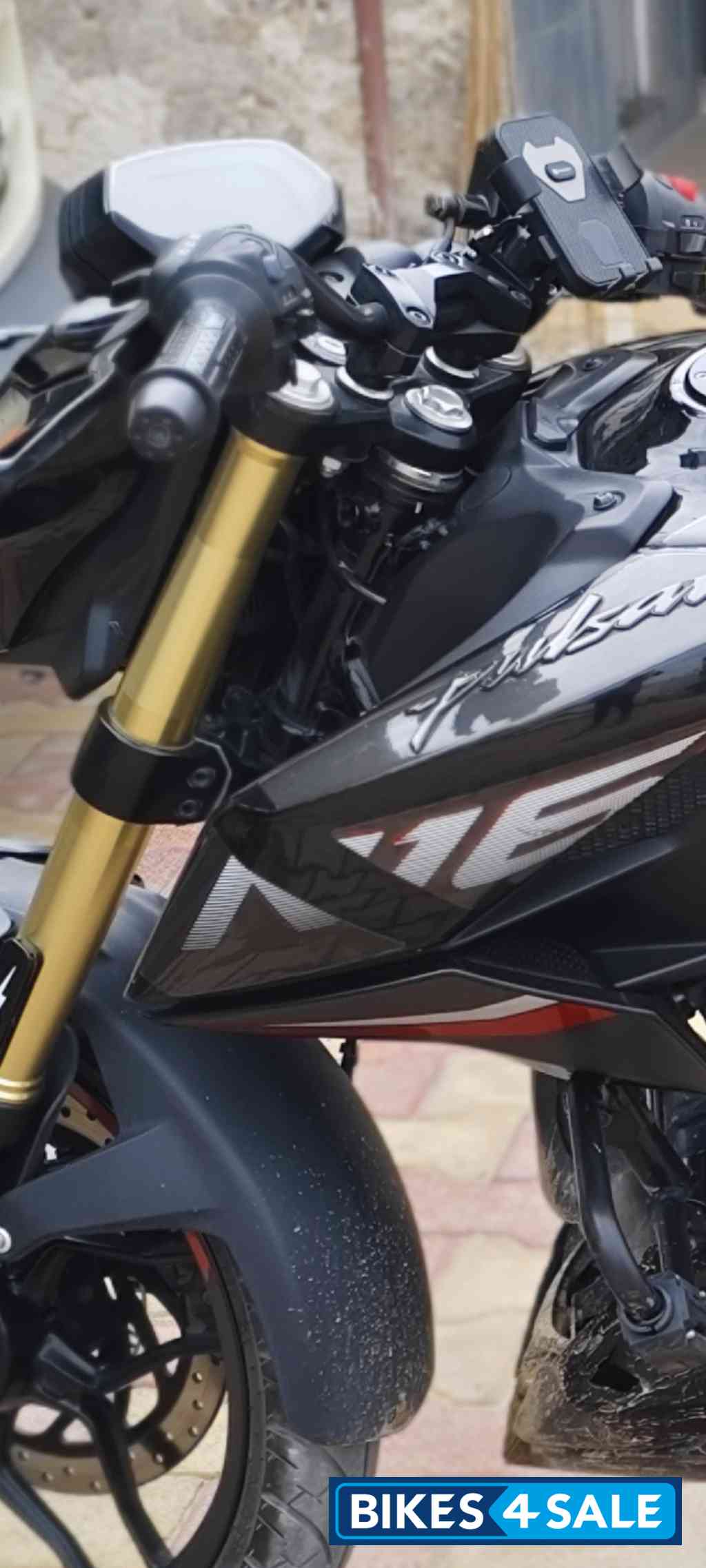 Black Bajaj Pulsar N160 Dual Channel ABS Black Bajaj Pulsar N160 Dual Channel ABS