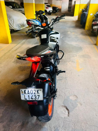 Black & White KTM Duke 200
