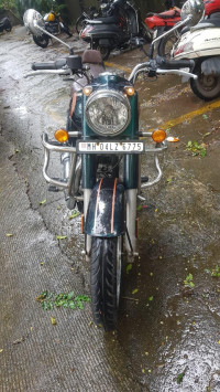 Halcyon Green Royal Enfield Classic 350