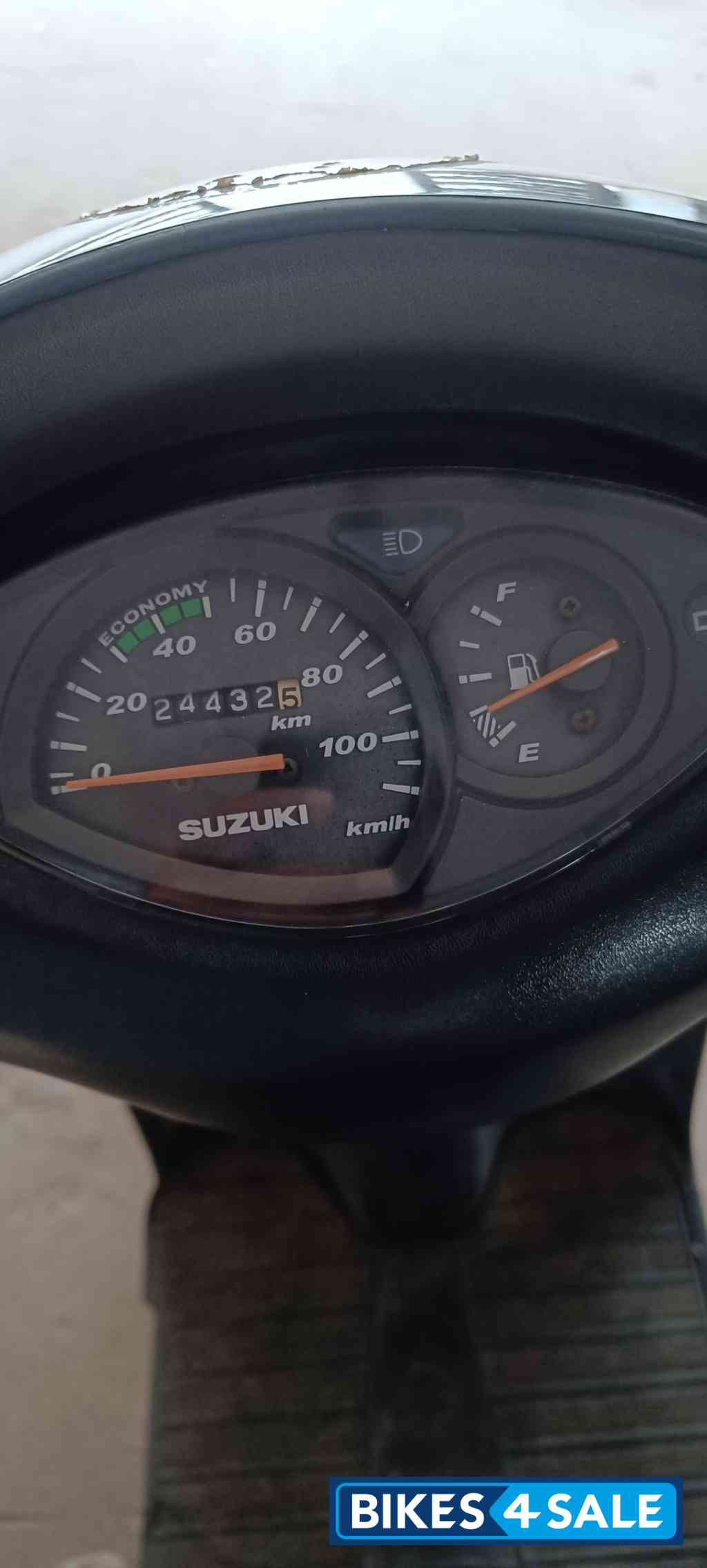 Grey Suzuki Access 125