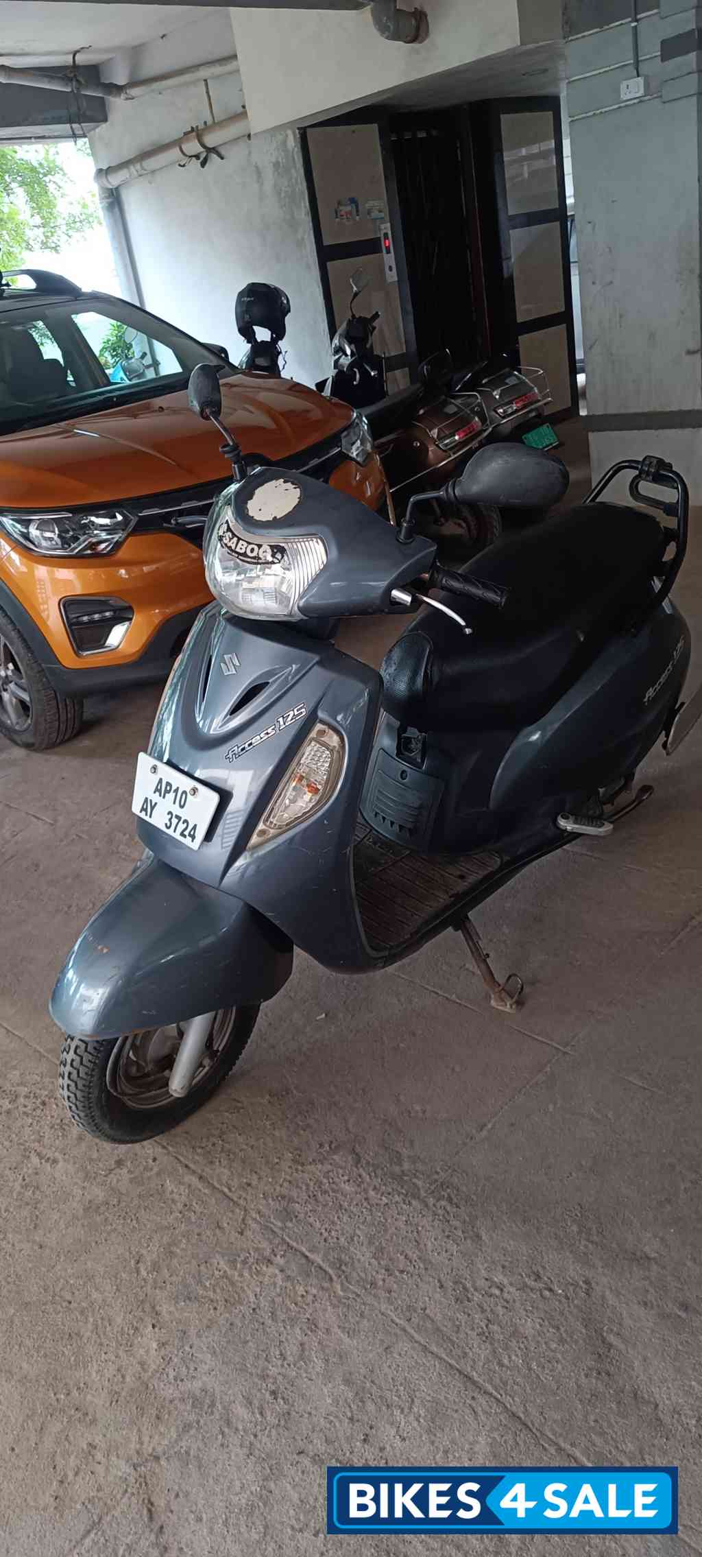 Grey Suzuki Access 125
