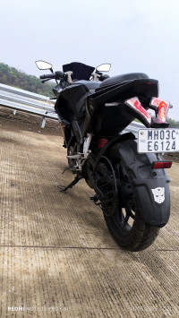 Bajaj Pulsar RS 200 ABS