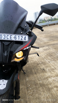 Bajaj Pulsar RS 200 ABS